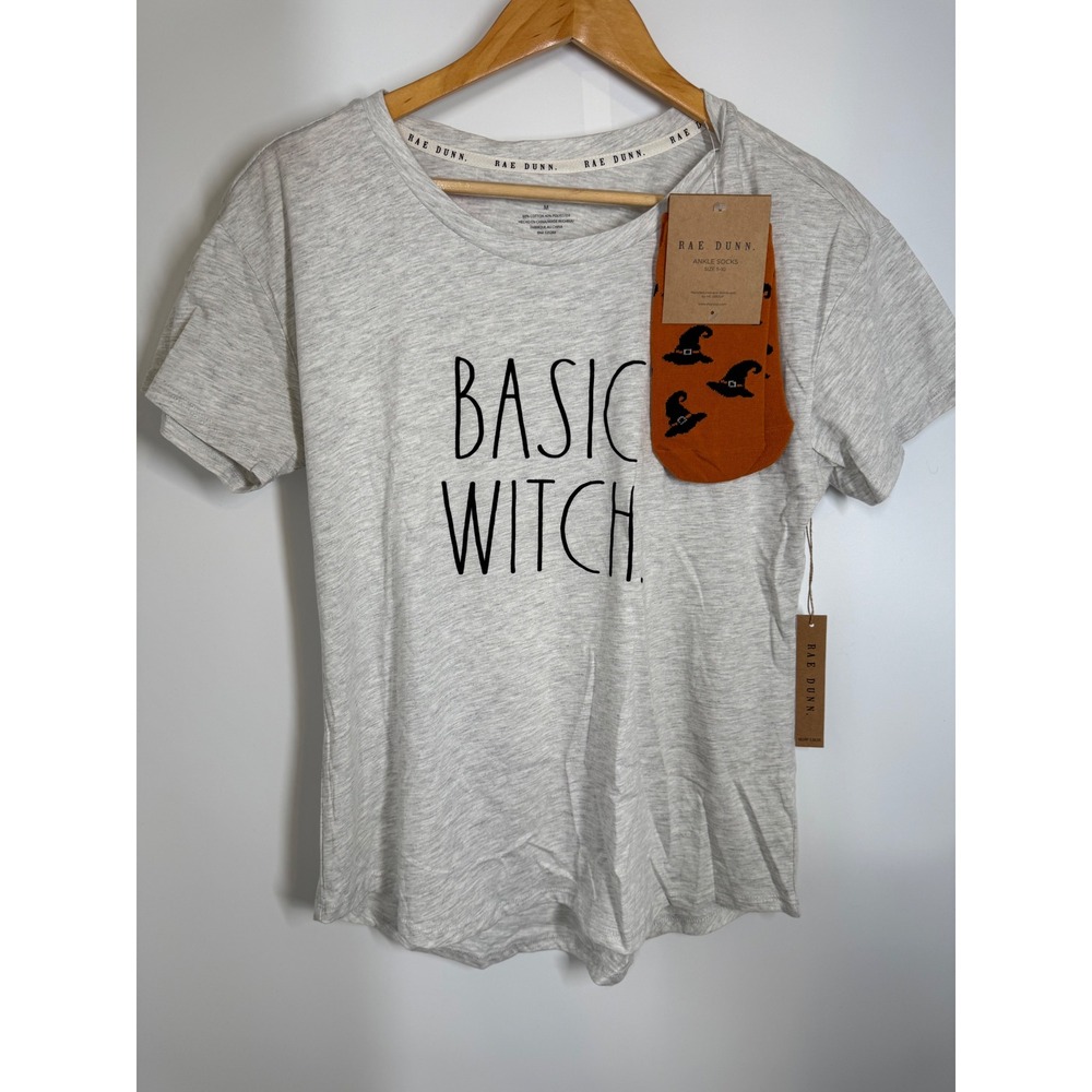 NWT Rae Dunn 'Basic Witch' T-Shirt Hat‎ Socks Halloween Womens Size M Tee Top
